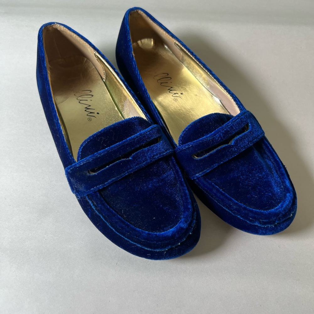 Bellini blue birdie velvet loafer size 6